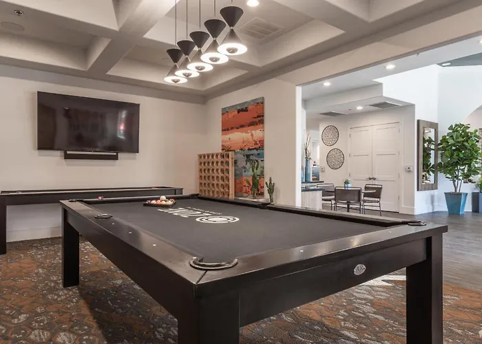 Boulevard 2br By Stadium Pool Parking Gym 05 Apartment