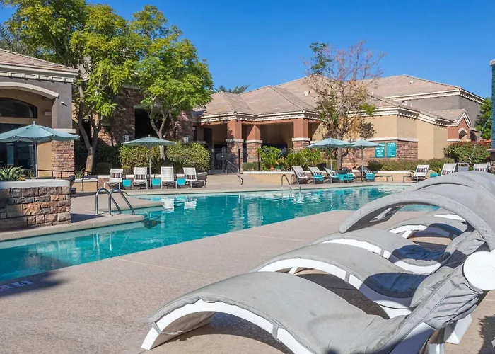 Boulevard 2br By Stadium Pool Parking Gym 05 Apartment