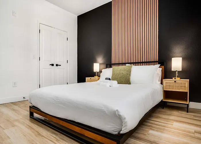 Boulevard 2br By Stadium Pool Parking Gym 05 *