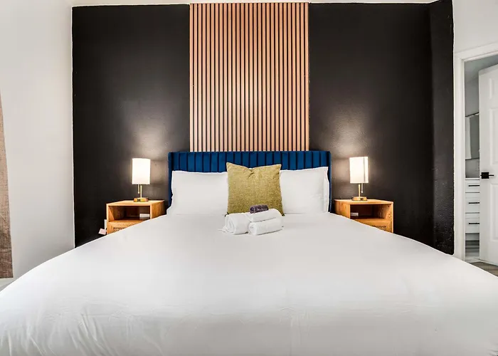 Boulevard 2br By Stadium Pool Parking Gym 05 *